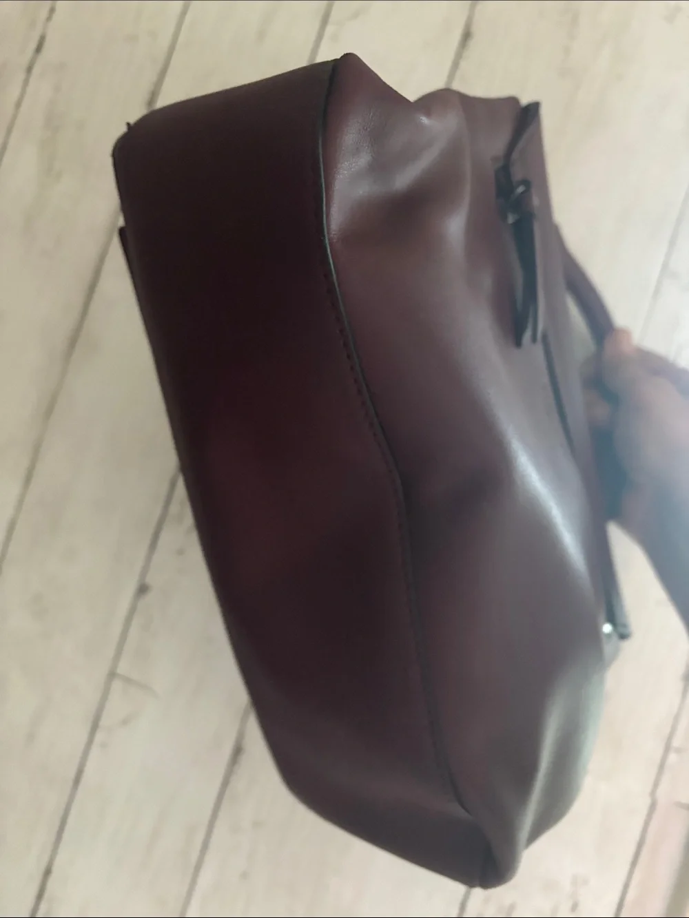 Simply Vera women’s Leather Top-Handle Bag in Burgundy